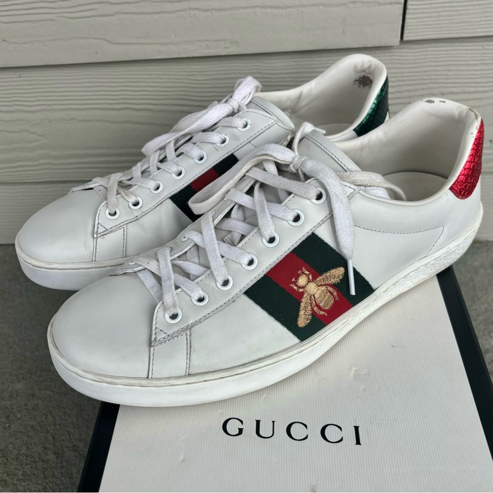 SOLD - Gucci Ace White with Gold Bee Embroidery Sneakers - Picture 1 of 10